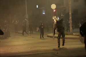 Νέα Σμύρνη: Αυτοί είναι οι κατηγορούμενοι για το λιντσάρισμα του Αστυνομικού [εικόνες] - εικόνα 8