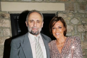 Σωτήρης Χατζάκης: Παντρεύτηκε ο γνωστός σκηνοθέτης και ηθοποιός την αγαπημένη του Πολυξένη Μυλωνά - εικόνα 2