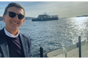 Θεσσαλονίκη: Καταδικάστηκε 53χρονη stalker που είχε γίνει σκιά ραδιοφωνικής παραγωγού για 15 χρόνια - "Δεν αντέχω άλλο"