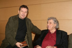 Μανώλης Μητσιάς: "Έβγαλε το πιστόλι και μου έδωσε μία στον κρόταφο" - Η στιγμή της σύλληψής του