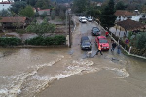 Αστατος ο καιρός με βροχές και καταιγίδες – Πού θα είναι έντονα τα φαινόμενα της "ψυχρής λίμνης" - εικόνα 3
