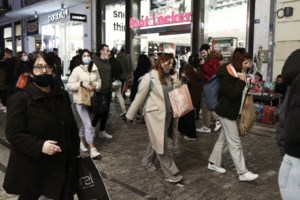 Κρίσιμη η τρίτη δόση για την Όμικρον: Τις τελευταίες 10 ημέρες έχουν κλειστεί περισσότερα από 500.000 ραντεβού