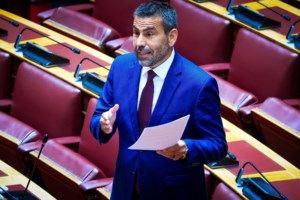 Δούκας: "Ναι" στον διάλογο ΠΑΣΟΚ με Τσίπρα - Τα καρφιά για αποκλεισμούς από το Συνέδριο και την "ακούνητη βελόνα" του Γερουλάνου