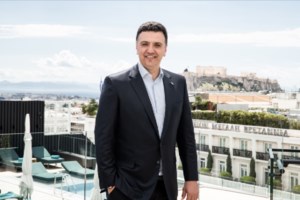 Η κυβέρνηση στηρίζει τον Κικίλια: Μας καλύπτει η ανακοίνωσή του για την αγορά σπιτιού, λέει ο Μαρινάκης