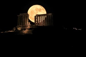 Πανσέληνος Ιουλίου 2023: Πότε θα δούμε στον ουρανό το "Φεγγάρι του Ελαφιού"