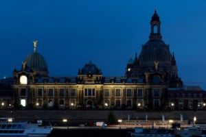 Συναγερμός στη Γαλλία μετά από φωτιά σε πυρηνικές εγκαταστάσεις