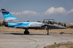 Δασικές πυρκαγιές σε Κορινθία και Αιτωλικό: Επιτόπου ισχυρές δυνάμεις της Πυροσβεστικής