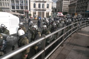 Ο απολογισμός του Πολυτεχνείου: 37 συλλήψεις, 352 προσαγωγές και 290 πρόστιμα των 300 ευρώ - εικόνα 2