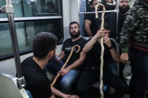 Ζωή Μαρινάκη: Η Κρητικιά που σκοτώθηκε για μια φωτογραφία - Έχασε την ισορροπία της και έπεσε σε γκρεμό 30 μέτρων [εικόνες]