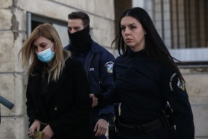 Δίκη Πισπιρίγκου: Έξαλλη με τις ερωτήσεις της προέδρου - "Ντροπή - Αν έχει παρθεί ήδη απόφαση για μένα, να τελειώσουμε εδώ" - εικόνα 5