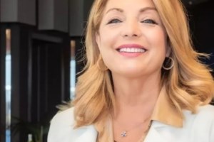 Άντζελα Γκερέκου: Συγκλονίζει για τον θάνατο του Τόλη Βοσκόπουλου - "Πριν μπει στην Εντατική, ξύπνησε για μένα και τη Μαρία" [Βίντεο] - εικόνα 2