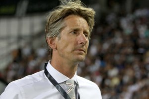 Φαν ντερ Σαρ: Παραμένει στην εντατική, αλλά εκτός κινδύνου ο θρυλικός τερματοφύλακας του Άγιαξ και της Γιουνάιτεντ