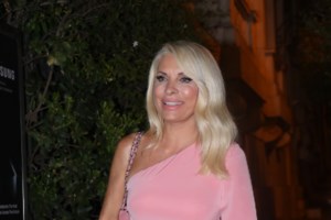 Ελένη Μενεγάκη: Ψήφισε στο ίδιο εκλογικό κέντρο με τον Μητσοτάκη - "Με ρώτησαν πού ήμουν εγώ" - εικόνα 3