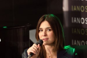 Μαρία Ναυπλιώτου: "Εδώ και 50 χρόνια προσπαθώ να αγαπήσω τον εαυτό μου"