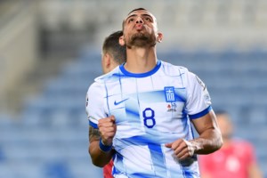 ΕΠΟ: Απάντηση για τη φανέλα της Εθνικής - "Σχεδιάστηκε από ιταλικό οίκο - Παραπέμπει στην Ελληνική Επανάσταση"