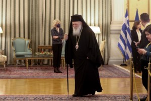 Μαρινάκης για ομόφυλα ζευγάρια: Διαχρονικός σεβασμός στην Εκκλησία – Θα ακούσουμε τις απόψεις της