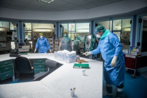 Ενστάσεις Παυλάκη: Επικίνδυνο που ανοίγουμε χωρίς προδιαγραφές - Κάθε μέρα θυσιάζεται ένα πούλμαν ανθρώπων