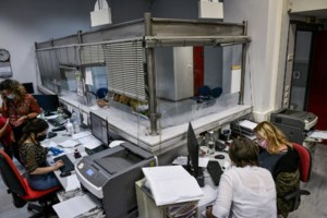 Influencers: Στο στόχαστρο της εφορίας οι "φτωχοί" που ζουν πολυτελώς - Οι 5 κατηγορίες και τα κέρδη ανά ανάρτηση