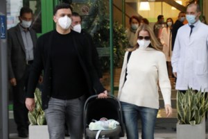 Τζένη Μπαλατσινού: Η κόρη της Αλεξάνδρα Κωστοπούλου γίνεται 22 ετών - Η ευχή και η φωτο από τα παλιά - εικόνα 2