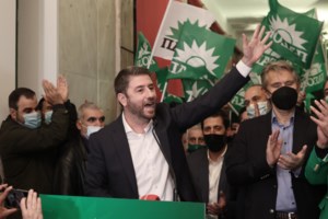 Δημήτρης Μάντζος: Ο 40άρης δικηγόρος που αναλαμβάνει νέος εκπρόσωπος Τύπου του ΠΑΣΟΚ - Γυναίκα δημοσιογράφος αναπληρώτρια