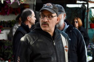 Τζώνυ Βαβούρας έξω από τα δόντια: "Σιχαίνομαι τους Ράδιο Αρβύλα, φερέφωνο κόμματος ο Λαζόπουλος"