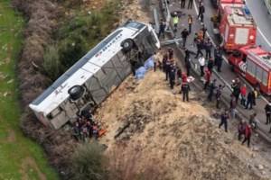 Διπλή τραγωδία στην Αττάλεια: Δύο πολύνεκρα τροχαία μέσα σε λίγη ώρα - 16 νεκροί και 30 τραυματίες