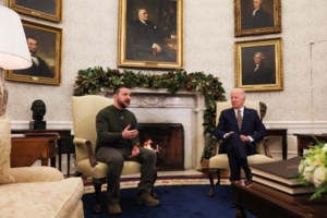 Ιστορική ομιλία Ζελένσκι στο Κογκρέσο: "Η Ουκρανία είναι ζωντανή - Τα χρήματά σας δεν είναι φιλανθρωπία, είναι επένδυση"