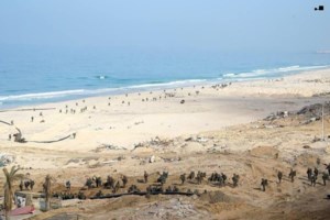 Ο πρέσβης του Ισραήλ στην Ελλάδα άναψε το πρώτο κερί του Χανουκά: 'Με την ελπίδα οι 138 όμηροι να επιστρέψουν σπίτι ασφαλείς" - εικόνα 3