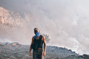 Προσαγωγή 47χρονου για εμπρησμό στην Πετρούπολη: Είχε συλληφθεί και στο παρελθόν - εικόνα 2