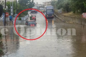 Κακοκαιρία: Μαύρισε ο ουρανός στη Θεσσαλονίκη - Κίνδυνος για στάσιμη "πολυκυτταρική" καταιγίδα [Δείτε Live]