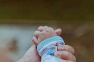 Σοκ στην Πάτρα: 21χρονος πέθανε μπροστά στον υπολογιστή του - Τον βρήκε η μητέρα του στο πάτωμα