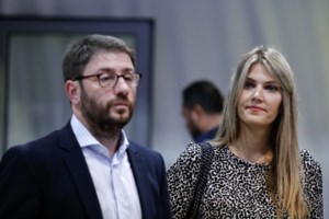 Απάντηση Μητσοτάκη σε Ανδρουλάκη - "Πανικός και μικρότητα να προσπαθείς να φορτώσεις στέλεχος του ΠΑΣΟΚ στη ΝΔ"