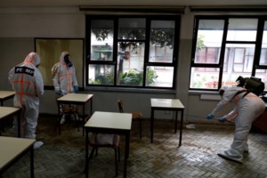 Εκπρόσωπος τύπου ΝΔ: Προκαλεί την κοινωνία η ΟΛΜΕ - Πώς θα μιλήσουν στους μαθητές τους για υπευθυνότητα;