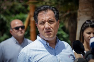 Οι ανατρεπτικές ευχές Πολάκη στον Άδωνι Γεωργιάδη για το χειρουργείο: "Θέλουμε να νικήσουμε τους αντιπάλους μας όταν είναι υγιείς"