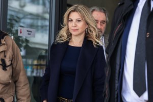 Τέμπη: Τρισάγιο στο σημείο της τραγωδίας από τους μηχανοδηγούς - "Καθημερινά περνάμε με το τρένο, δεν μπορούμε να ξεχάσουμε" - εικόνα 8