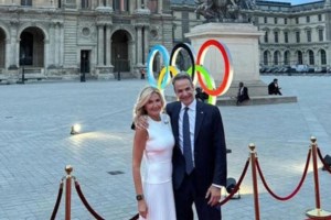 Σε γνωστό μεζεδοπωλείο των Χανίων η Μαρέβα Μητσοτάκη - Το ίδιο "στέκι" με Μπισμπίκη και Βανδή - εικόνα 2