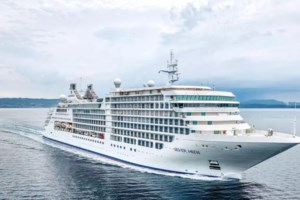 "Ποδαρικό" στη Ρόδο: Κατέπλευσε στο λιμάνι του νησιού το πρώτο κρουαζιερόπλοιο της σεζόν με 996 επιβάτες