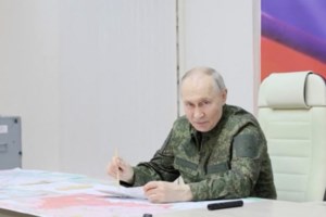 ΗΠΑ: Αεροπλάνο τυλίχθηκε στις φλόγες στο αεροδρόμιο του Ντένβερ - Επιβάτες ανέβηκαν στο φτερό για να σωθούν [βίντεο] - εικόνα 3