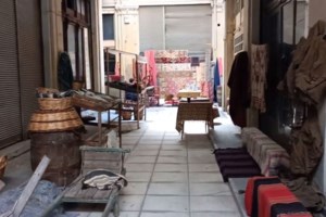 Ξάνθη: Έκλεψαν το βαν του Μανούσου Μανουσάκη στα γυρίσματα της σειράς "Κόκκινο Ποτάμι" [βίντεο]