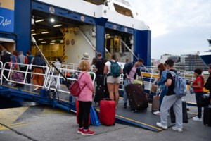 Ακτοπλοϊκά εισιτήρια: Σύσκεψη στο Μαξίμου με τους ακτοπλόους για τις υψηλές τιμές - εικόνα 3