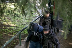 Δολοφονία Άλκη: "Ο Κουμαρόπουλος κρατούσε δρεπάνι, ο Βελαλόπουλος χτυπούσε με κοντάρι" - Η απολογία του 23χρονου Αλβανού - εικόνα 10