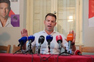 Νέο "καρφί" Πολάκη για Κασσελάκη: "Τη χάρη δεν την έχει το όνομα, αλλά το καθαρό πρόγραμμα"