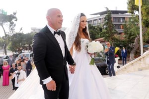 Απίστευτη γκάφα: Νονά μπέρδεψε τα ονόματα την ώρα της βάφτισης - Η αντίδραση της μάνας [βίντεο]