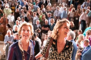 Τατιάνα Μπλάτνικ: Λαμπερή στο Παρίσι με δημιουργία Σήλια Κριθαριώτη - εικόνα 11