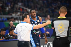 Προμηθέας-Ολυμπιακός: Δεν ολοκληρώθηκε το φιλικό λόγω τραυματισμών των Πίτερς και Πάπας