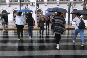 Ερχονται "ακραίες" βροχοπτώσεις: Αύριο η πιο δύσκολη μέρα - Πού φέρνει η "Αdel" πάνω από 200 τόνους νερού - εικόνα 2