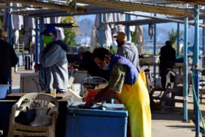 Ομιλία Μητσοτάκη στις 13:00 στη Βουλή: Μειώνονται οι ασφαλιστικές εισφορές - Τι περιλαμβάνει το νομοσχέδιο