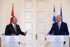 Καρφιά Δένδια για Αγία Σοφία και Μονής της Χώρας: Αναχρονιστικά θρησκευτικά προτάγματα αναγεννούν σβησμένα μίση - εικόνα 2