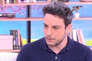 Άρης Μακρής για Άννα Μαρία Βέλλη: Ζητώ με στόμφο και πυγμή να βγει και να πει το όνομα του κακοποιητή της [βίντεο]