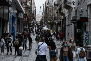 Λιανεμπόριο: Ανοιξε με προσφορές έως και 60% σε ένδυση, υπόδηση και ηλεκτρονικά είδη- Για να μαζέψουν ρευστό